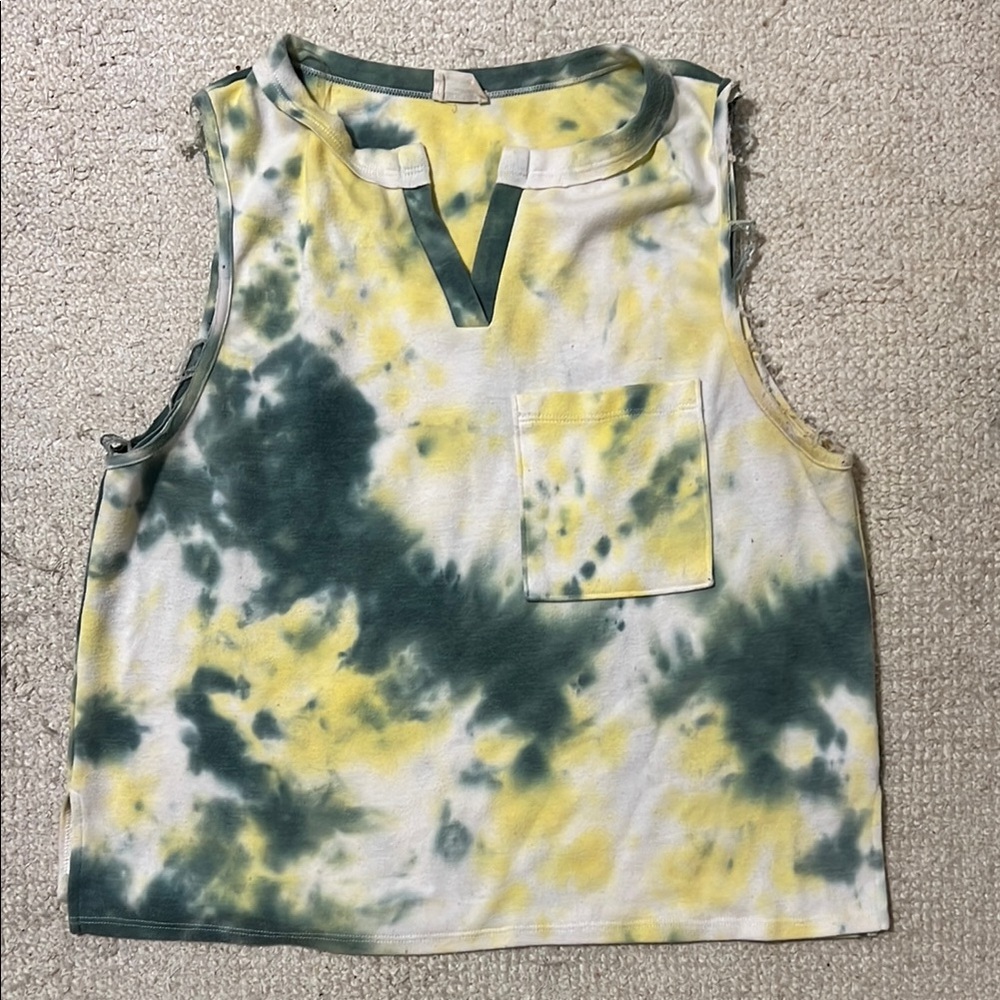 Peach Love California Green and Yellow Boxy Muscle Tee